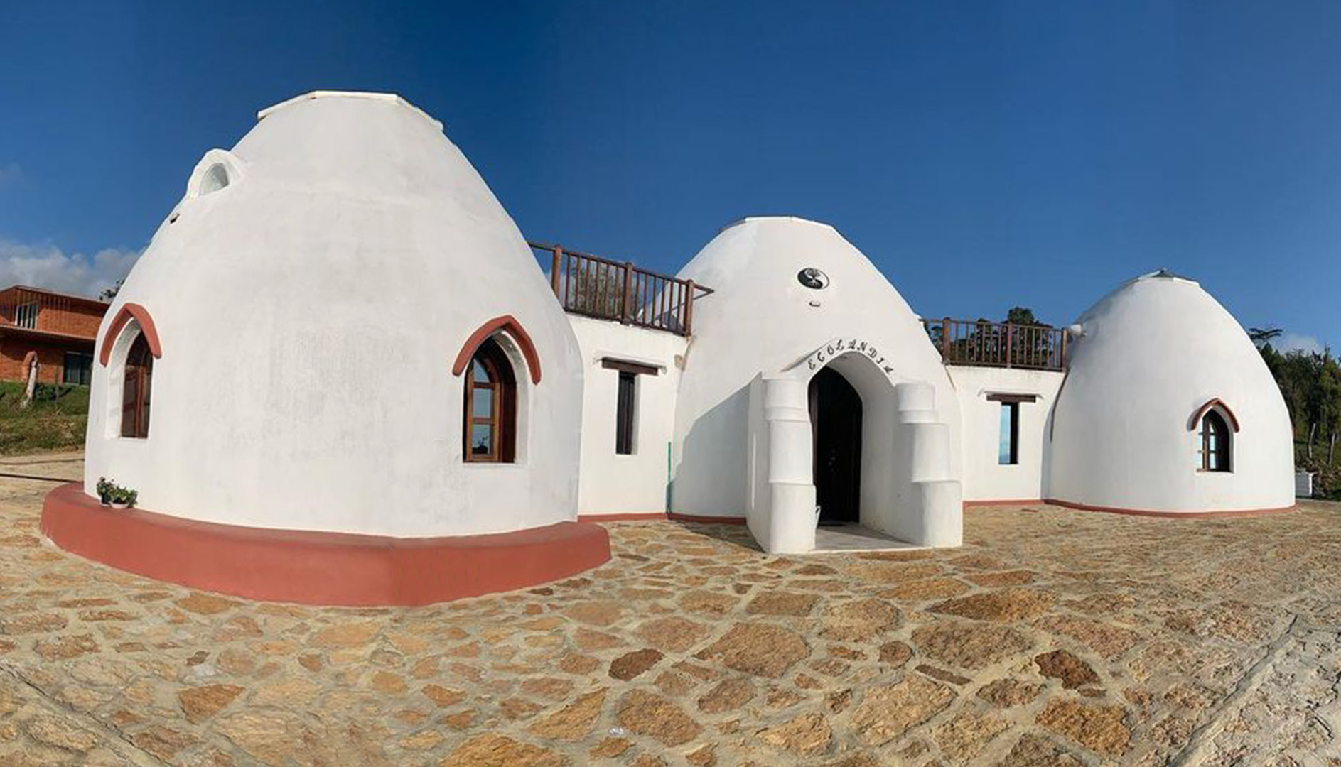 Superadobe in Colombia, Velez